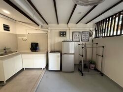 Crane Road (D15), Terrace #549137331